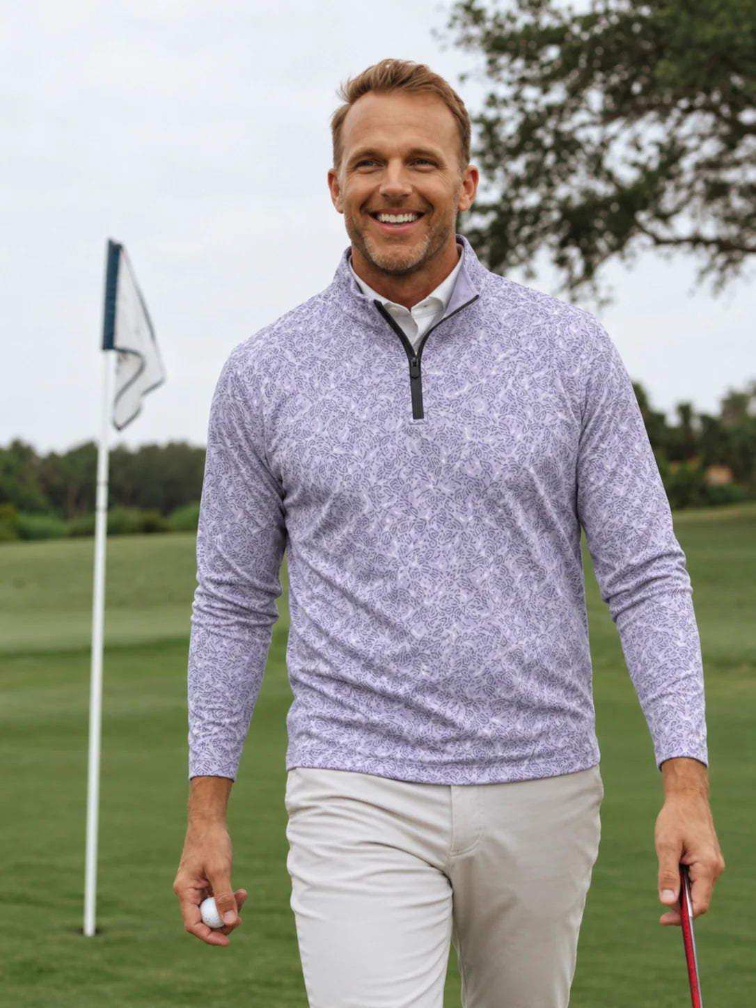 Lavendelfarbener Performance-Quarter-Zip-Pullover mit abstraktem Muster