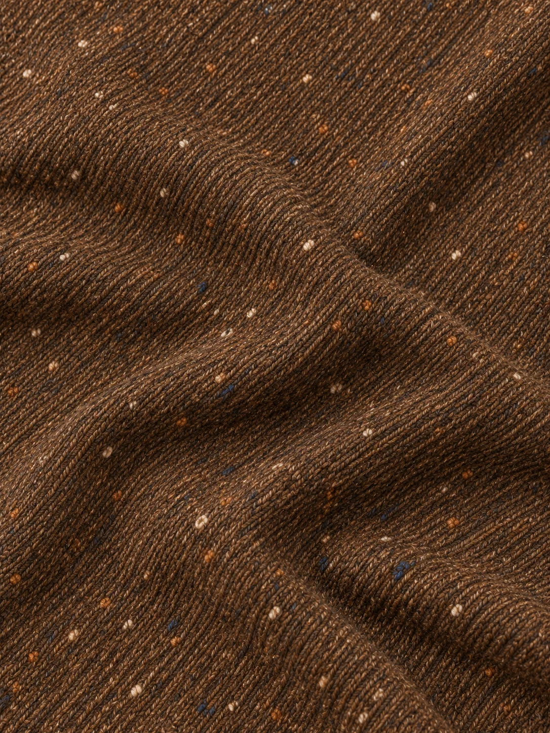 Golf-Pullover mit Viertelreißverschluss und Tweedmuster in Tabakbraun