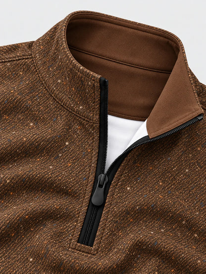 Golf-Pullover mit Viertelreißverschluss und Tweedmuster in Tabakbraun