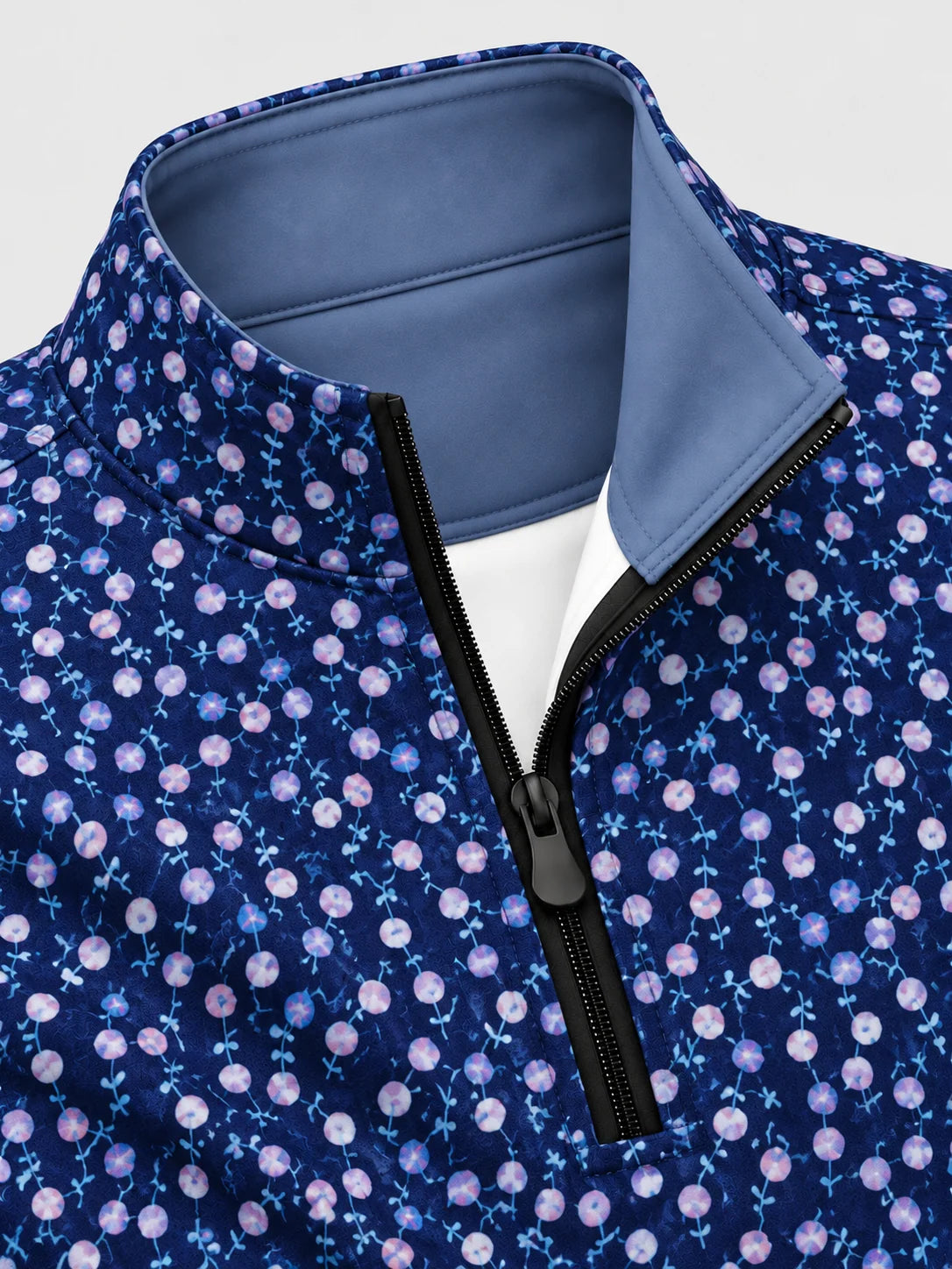 Performance-Pullover in Marineblau mit lavendelfarbenem Blumenmuster und Viertelreißverschluss