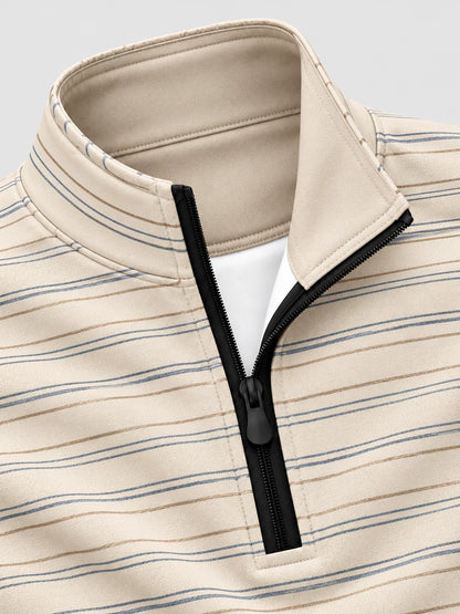 Cremefarbener Golf-Pullover mit feinem Streifenmuster und Viertelreißverschluss