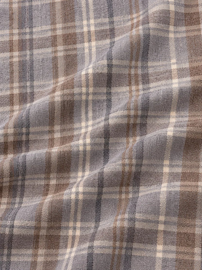 Golf-Pullover mit Viertelreißverschluss und Tartan-Karomuster in Taupe